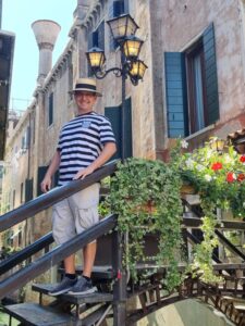 Daniel von der Fasnachtsgesellschaft Muri-Wien in Venedig